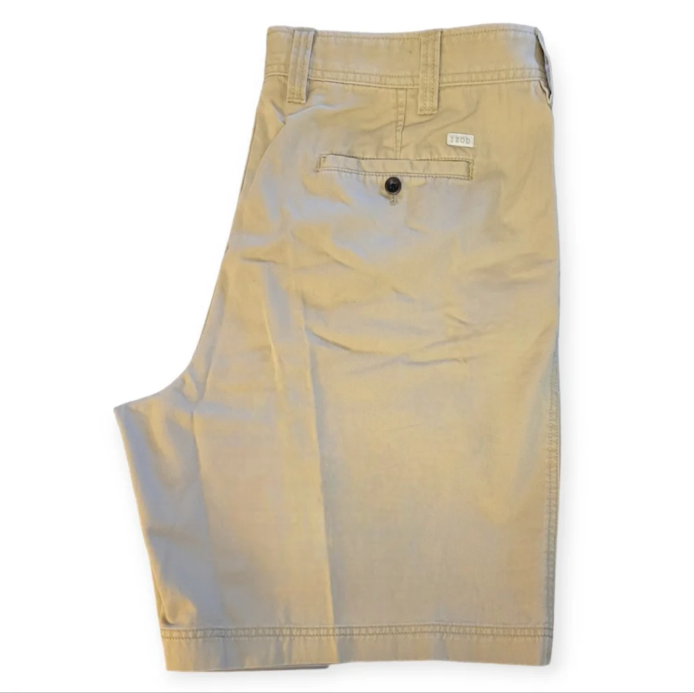 IZOD Flat Front Khaki Shorts Size 42